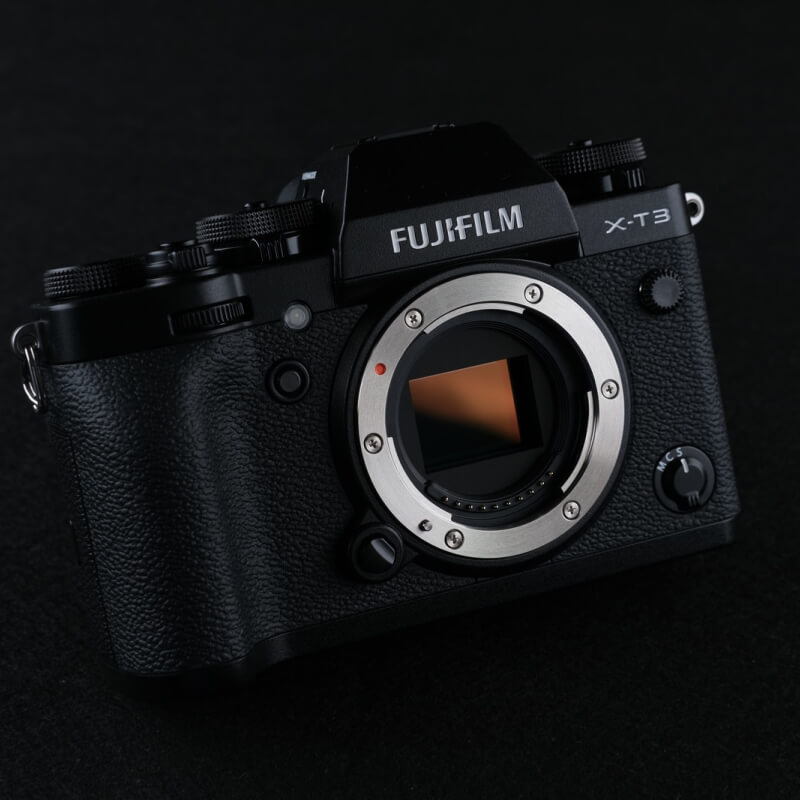 Mirrorless Vlogging Camera Polaroid Kit with EF-M 15-45mm Lens, Black